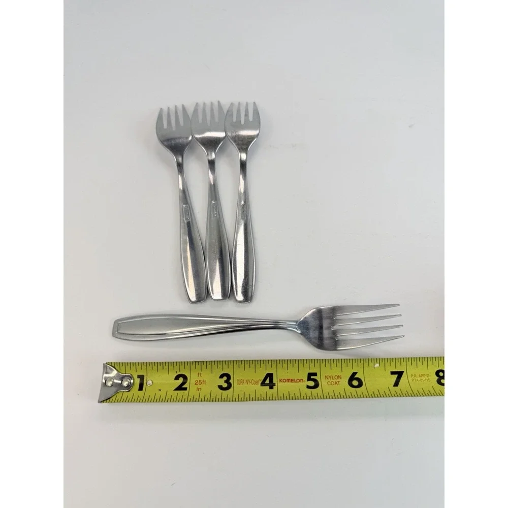 Oneida Satin Bristol Everdale Stainless Salad Forks Lot Of 4